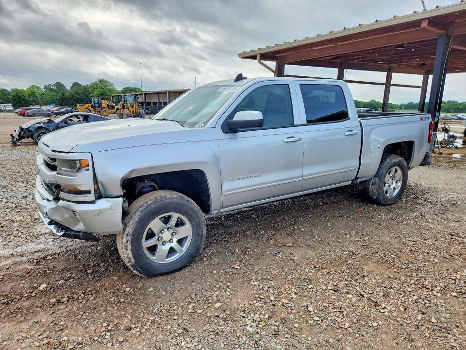 2017 CHEVROLET SILVERADO — VIN 3GCUKREC3HG107988