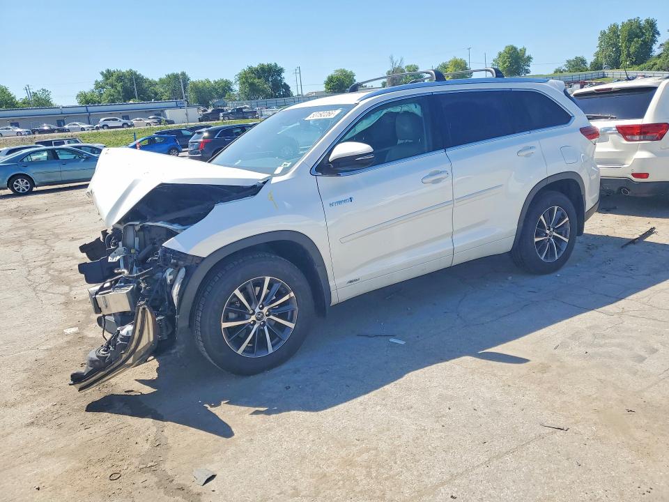 2018 TOYOTA HIGHLANDER HYBRID — VIN 5TDJGRFH3JS043652