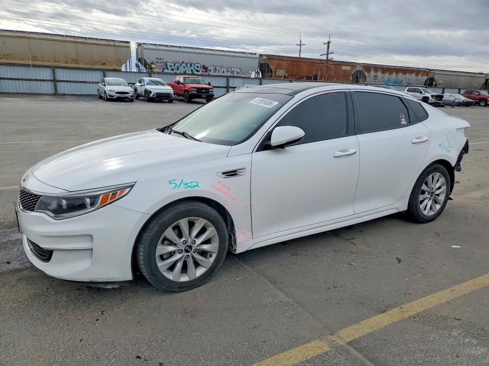 2017 KIA OPTIMA — VIN 5XXGU4L39HG151364