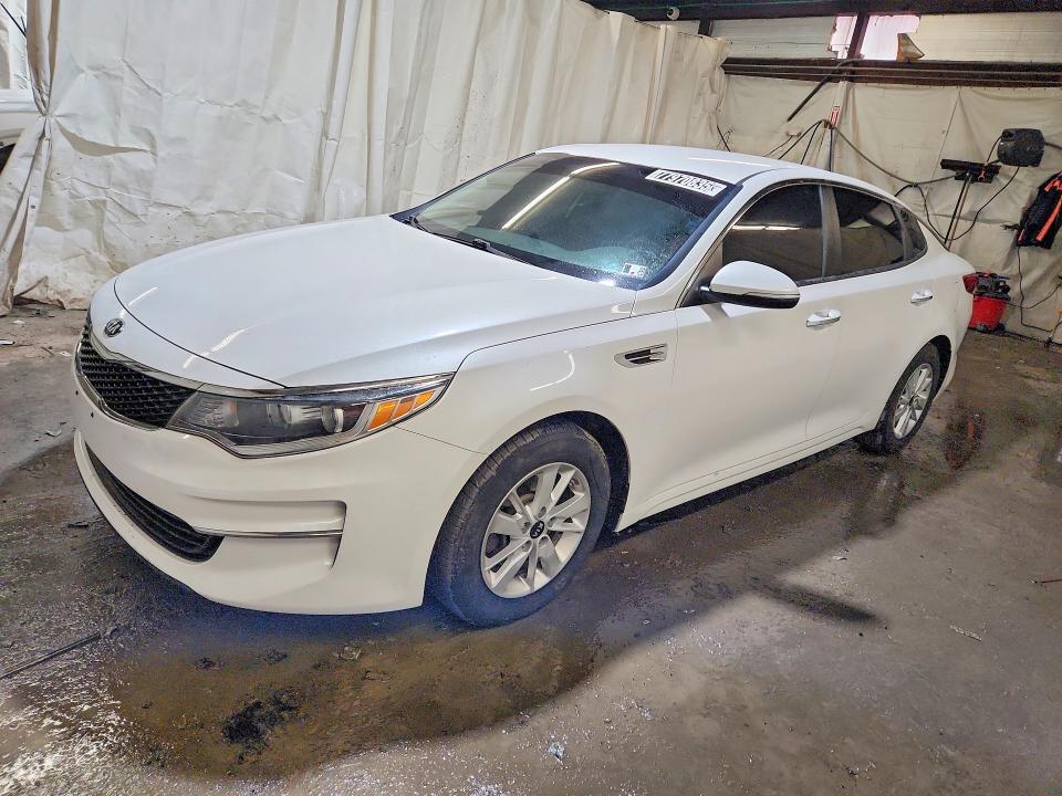 2016 KIA OPTIMA — VIN KNAGT4L33G5102549