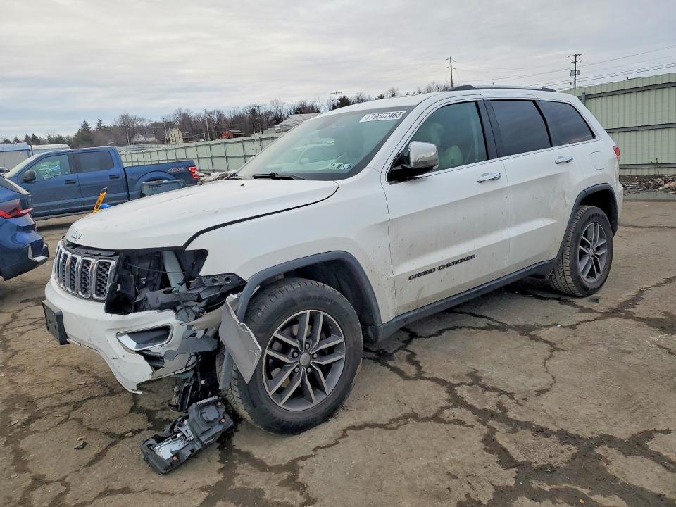 2017 JEEP GRAND CHEROKEE — VIN 1C4RJFBG1HC735212