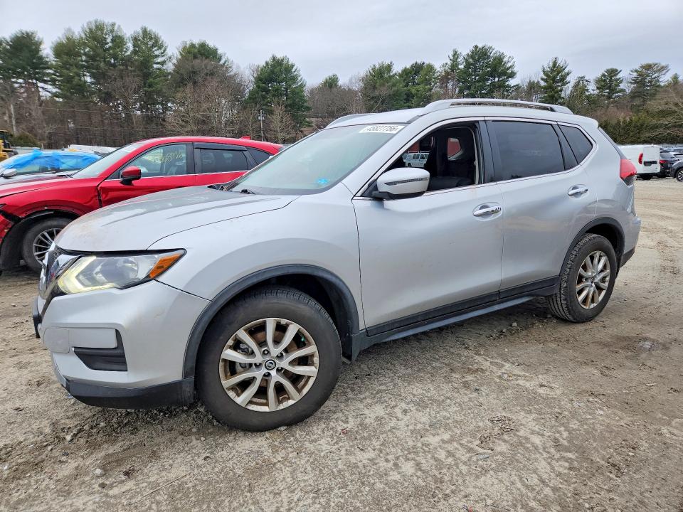 2017 NISSAN ROGUE — VIN JN8AT2MV3HW018695