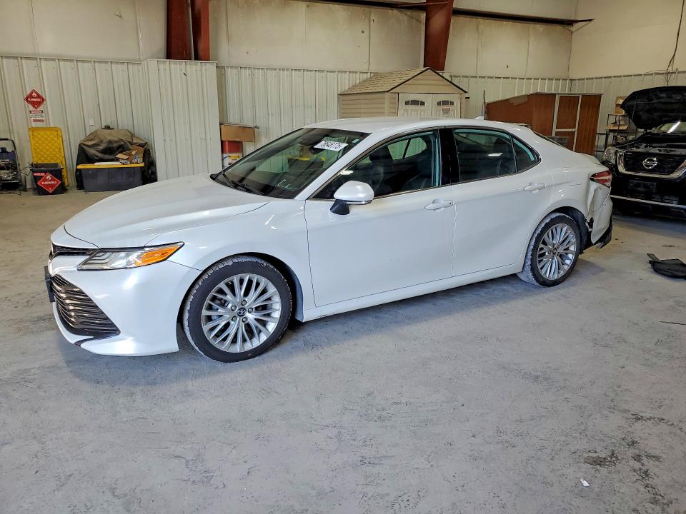 2019 TOYOTA CAMRY — VIN 4T1B11HK6KU711484