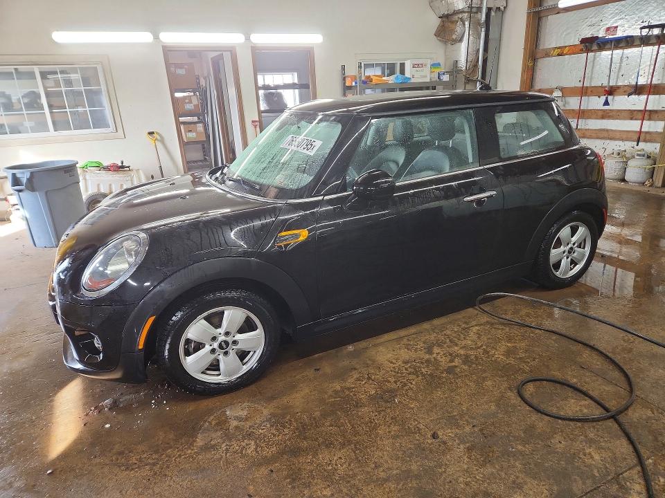 2017 MINI COOPER — VIN WMWXP5C38H3C64638