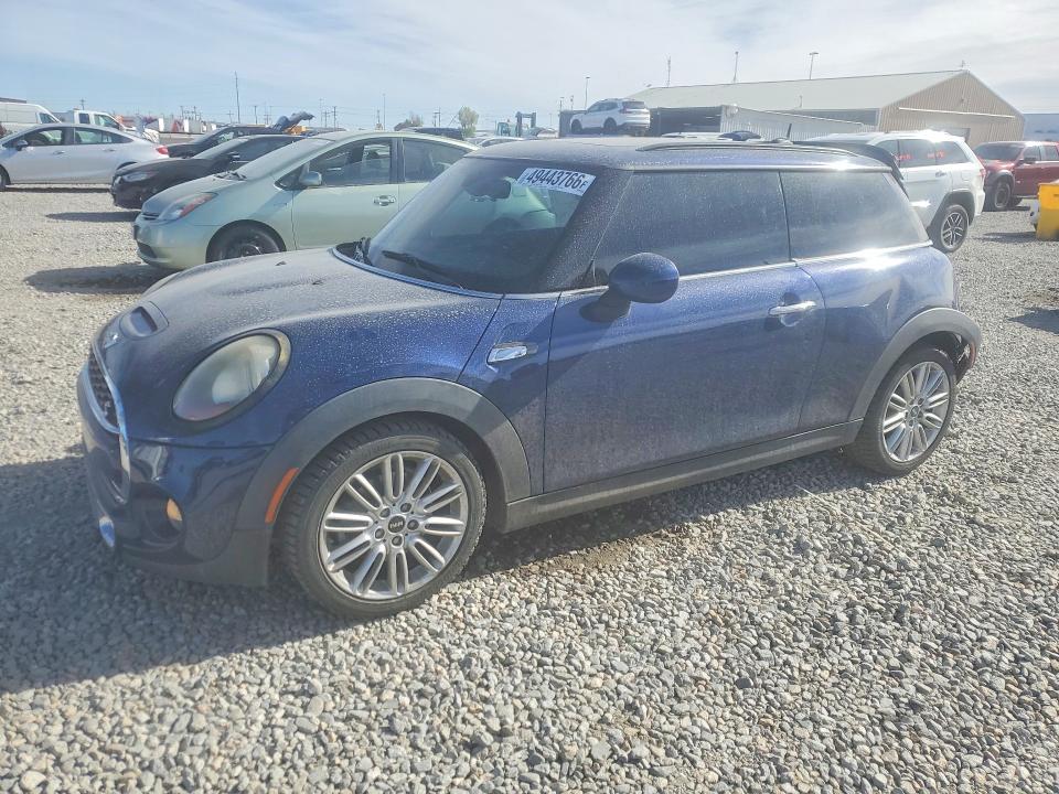 2016 MINI COOPER — VIN WMWXP7C50G2A43875