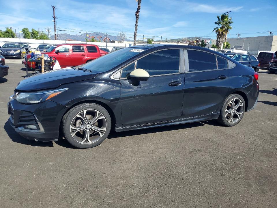 2019 CHEVROLET CRUZE — VIN 1G1BE5SM6K7123702