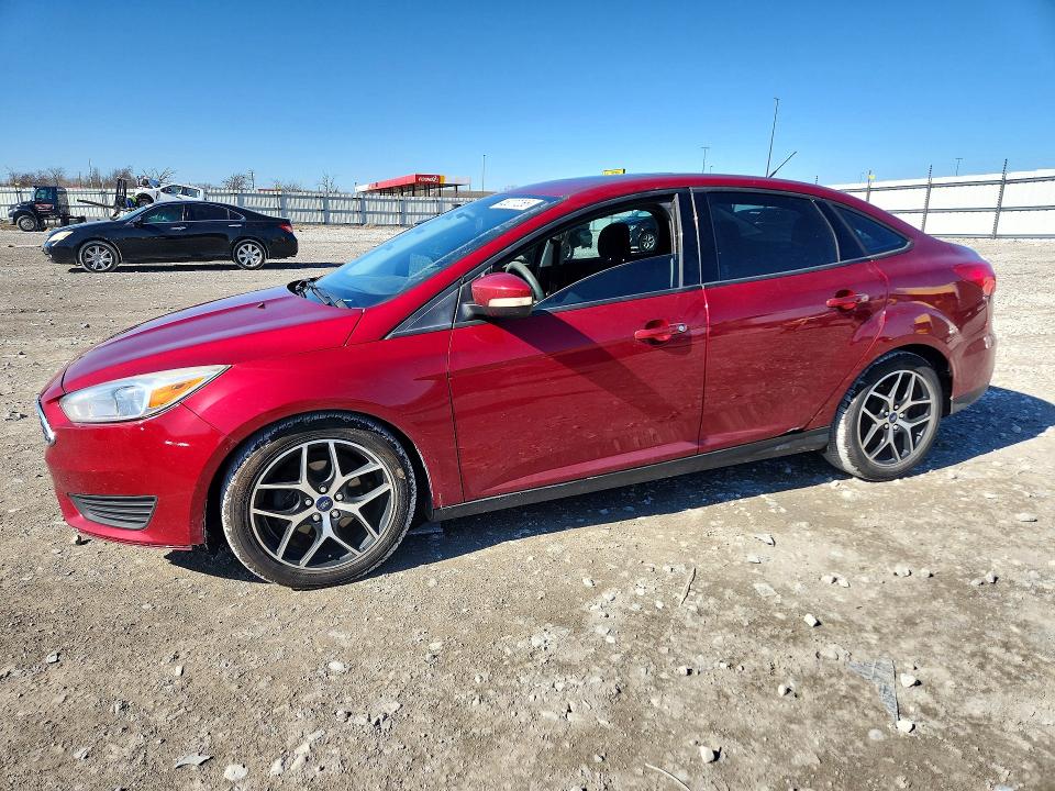 2016 FORD FOCUS — VIN 1FADP3F27GL394442