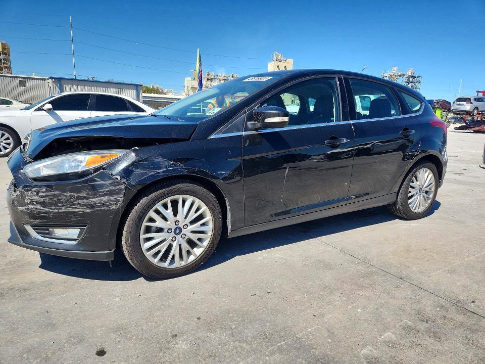 2015 FORD FOCUS — VIN 1FADP3N26FL323457