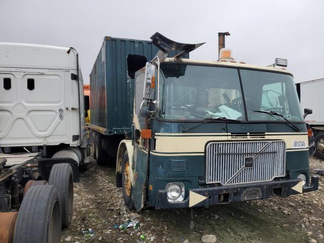 2000 VOLVO XPEDITOR W — VIN 4V2HC2HE7YN790625