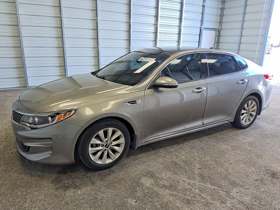 2017 KIA OPTIMA — VIN 5XXGU4L3XHG133956