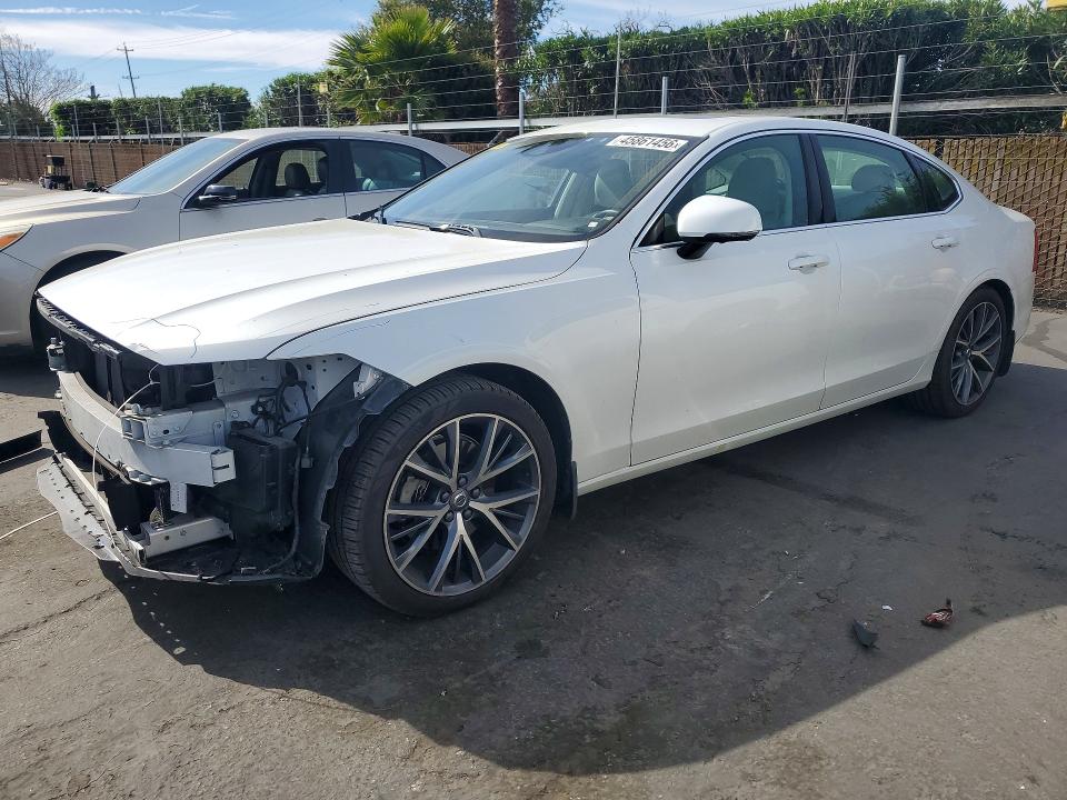 2018 VOLVO S90 — VIN LVY982MK1JP028978