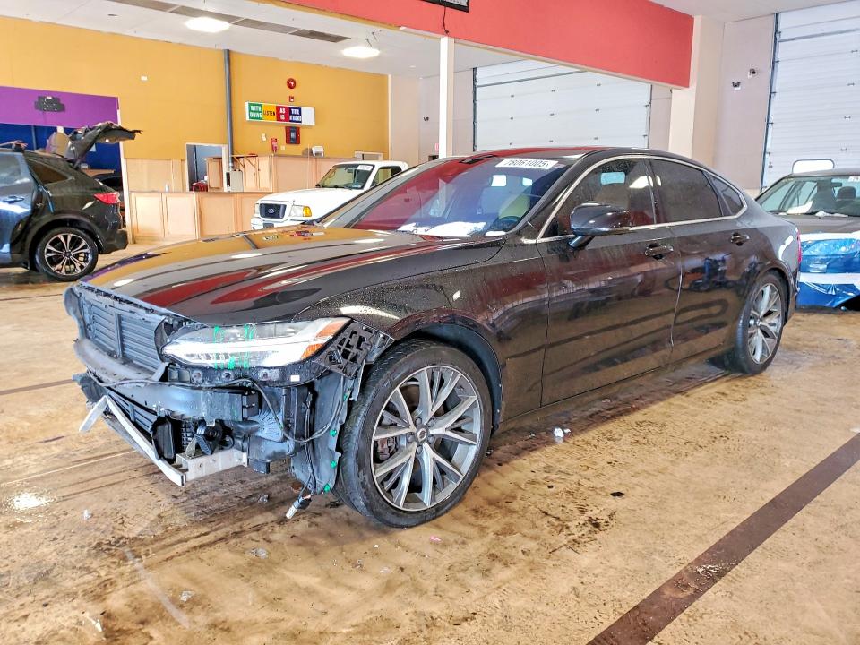 2017 VOLVO S90 — VIN YV1102AK6H1010953