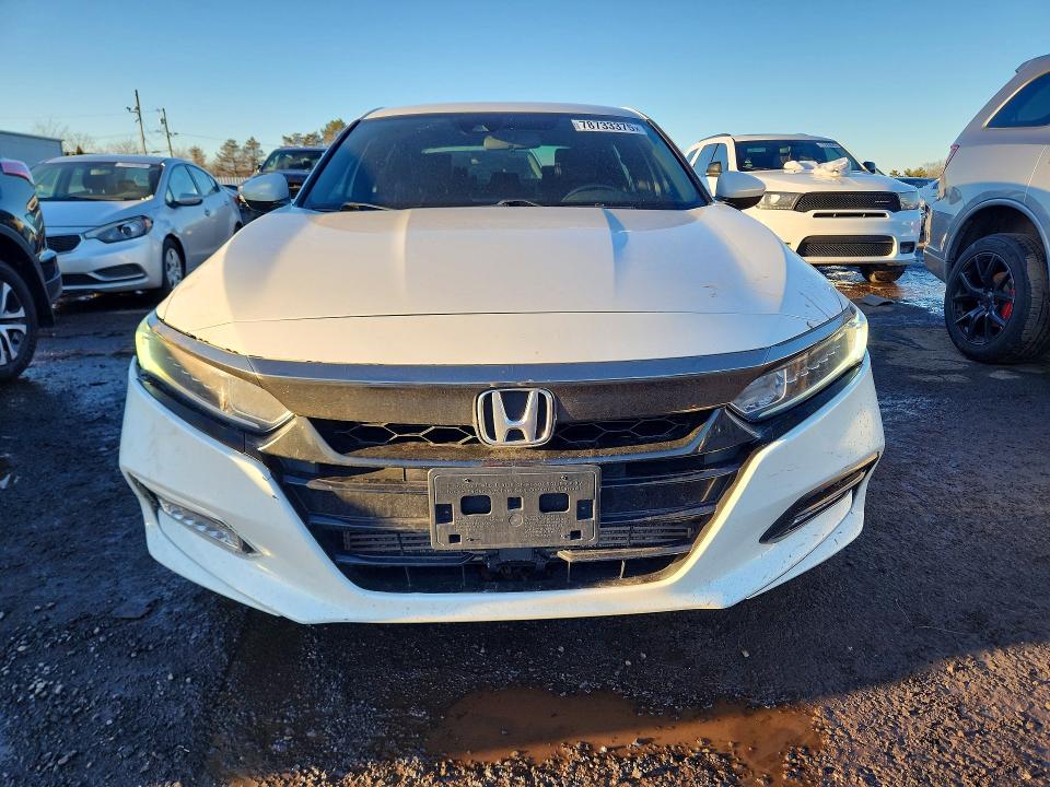 1HGCV1F30KA162084