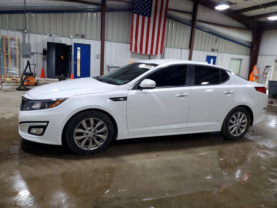 2015 KIA OPTIMA — VIN 5XXGN4A75FG472026