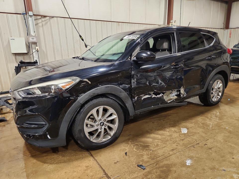 2016 HYUNDAI TUCSON — VIN KM8J23A49GU137910