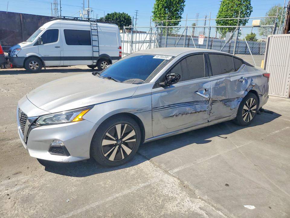 2022 NISSAN ALTIMA — VIN 1N4BL4DV2NN318652