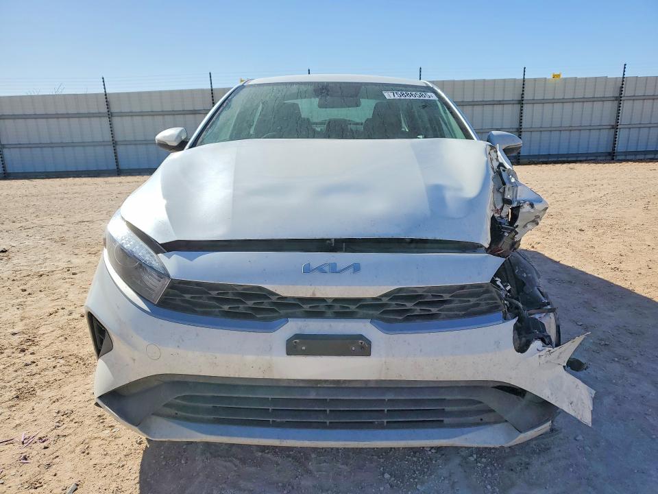3KPF24AD3RE818033