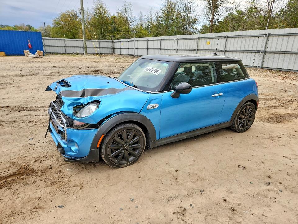 2016 MINI COOPER — VIN WMWXP7C51G2A43013