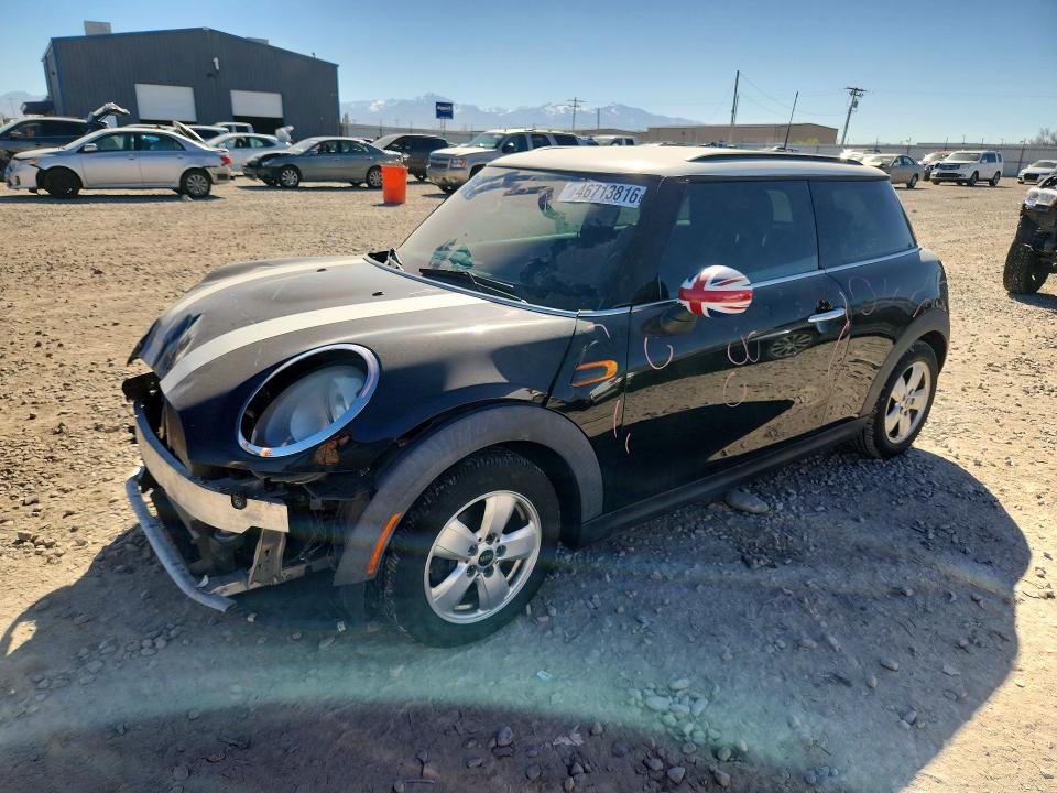 2016 MINI COOPER — VIN WMWXP5C59G2D14548