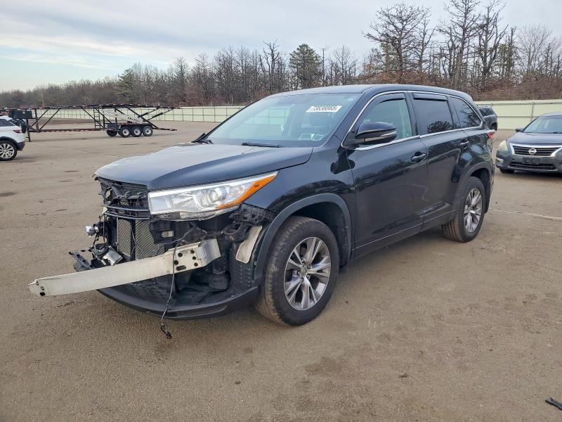 2015 TOYOTA HIGHLANDER — VIN 5TDBKRFH3FS146189