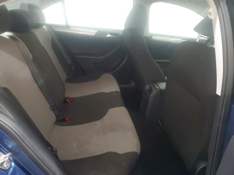 3VW2B7AJ9HM239670