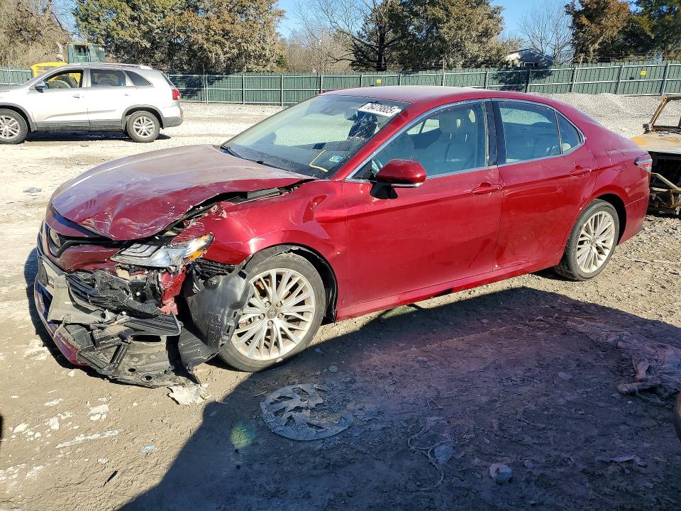 2019 TOYOTA CAMRY — VIN 4T1B11HK9KU771601