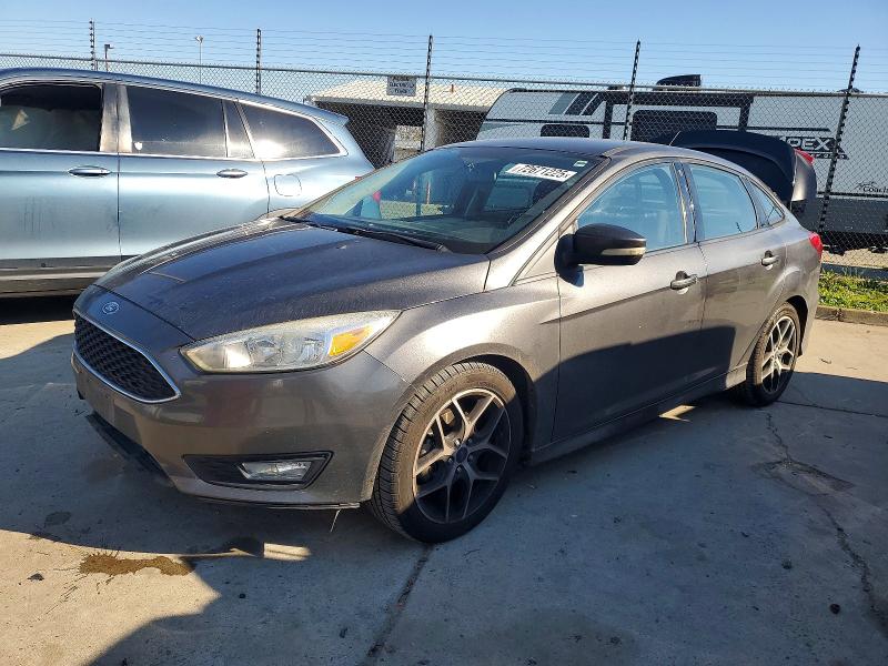 2016 FORD FOCUS — VIN 1FADP3F29GL254621