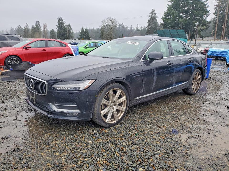 2017 VOLVO S90 — VIN YV1A22ML5H1001644