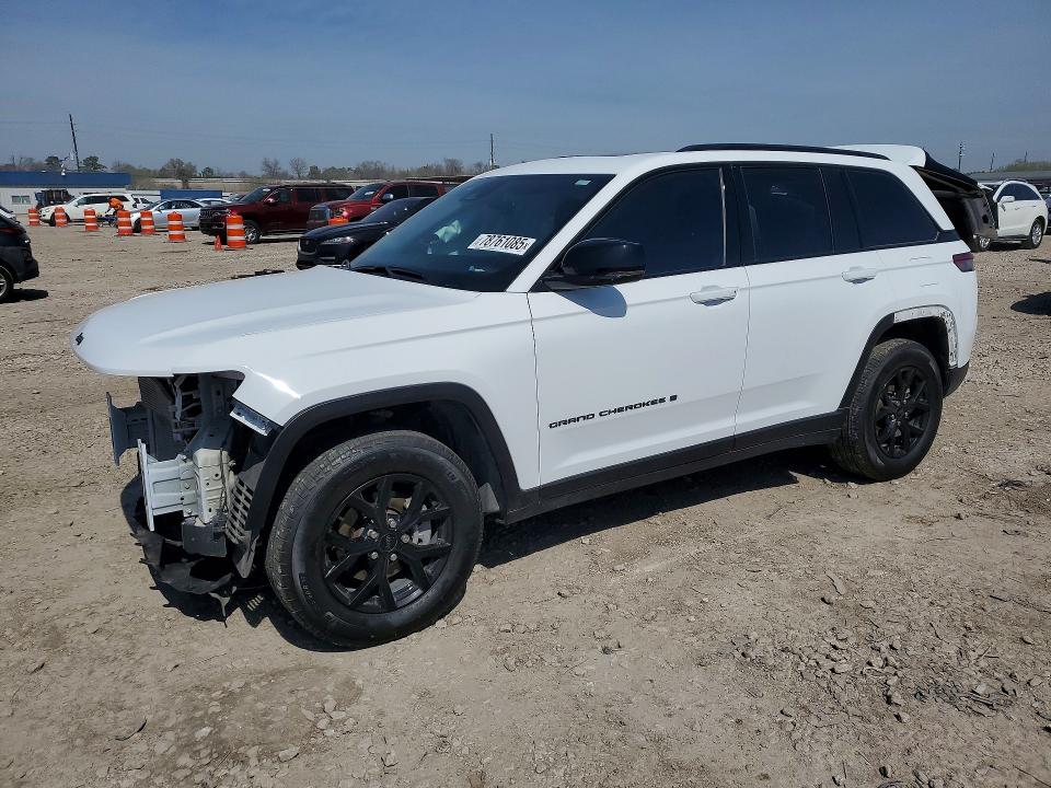 2025 JEEP GRAND CHEROKEE — VIN 1C4RJGAG8SC290272