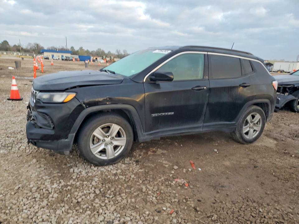 2022 JEEP COMPASS — VIN 3C4NJCBB0NT176222