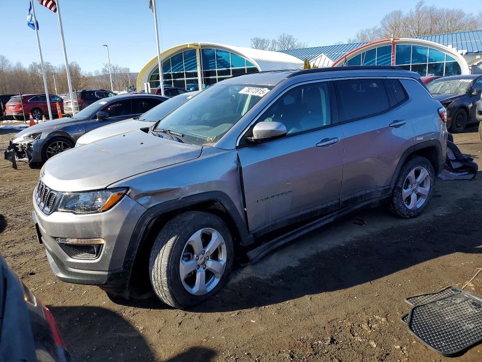 2018 JEEP COMPASS — VIN 3C4NJDBB8JT325797
