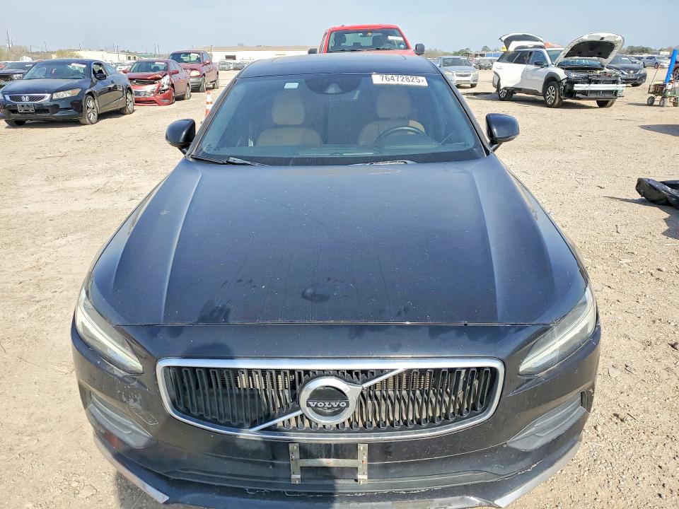 LVYA22MK4KP080329