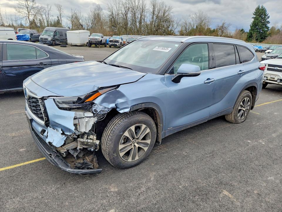 2022 TOYOTA HIGHLANDER HYBRID — VIN 5TDGBRCH1NS070089
