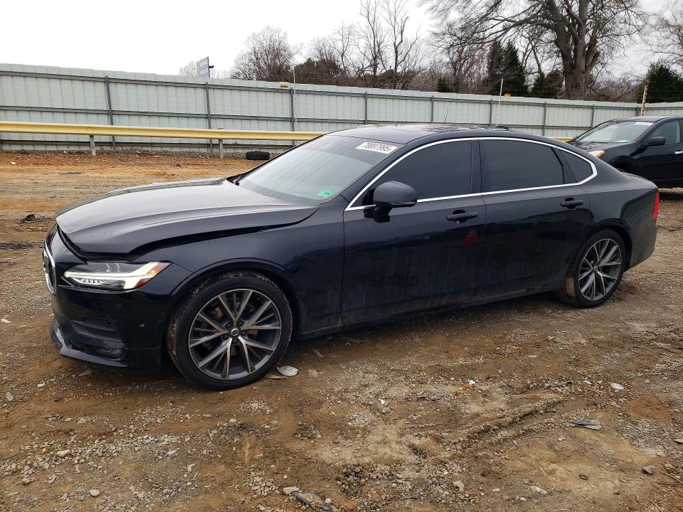 2018 VOLVO S90 — VIN LVY982AK3JP017727