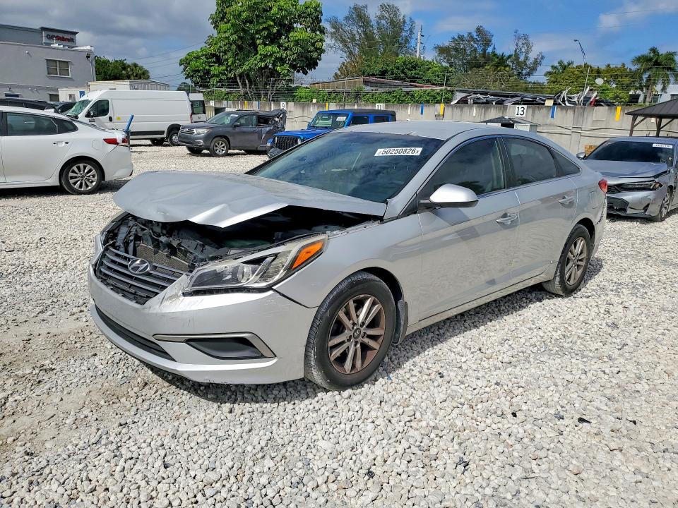 2017 HYUNDAI SONATA — VIN 5NPE24AFXHH566465