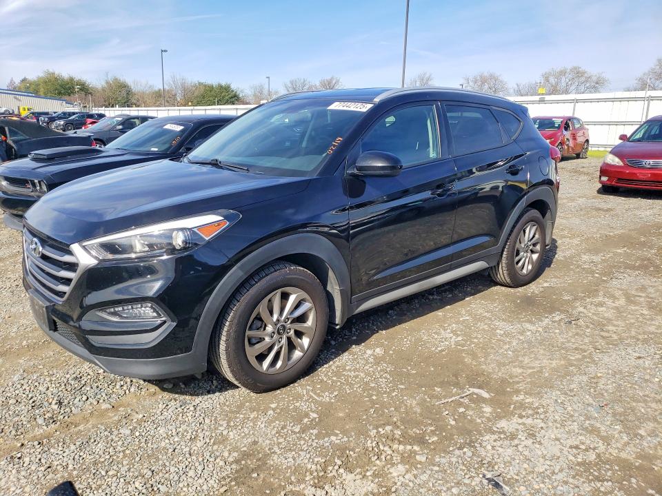 2018 HYUNDAI TUCSON — VIN KM8J33A45JU645151