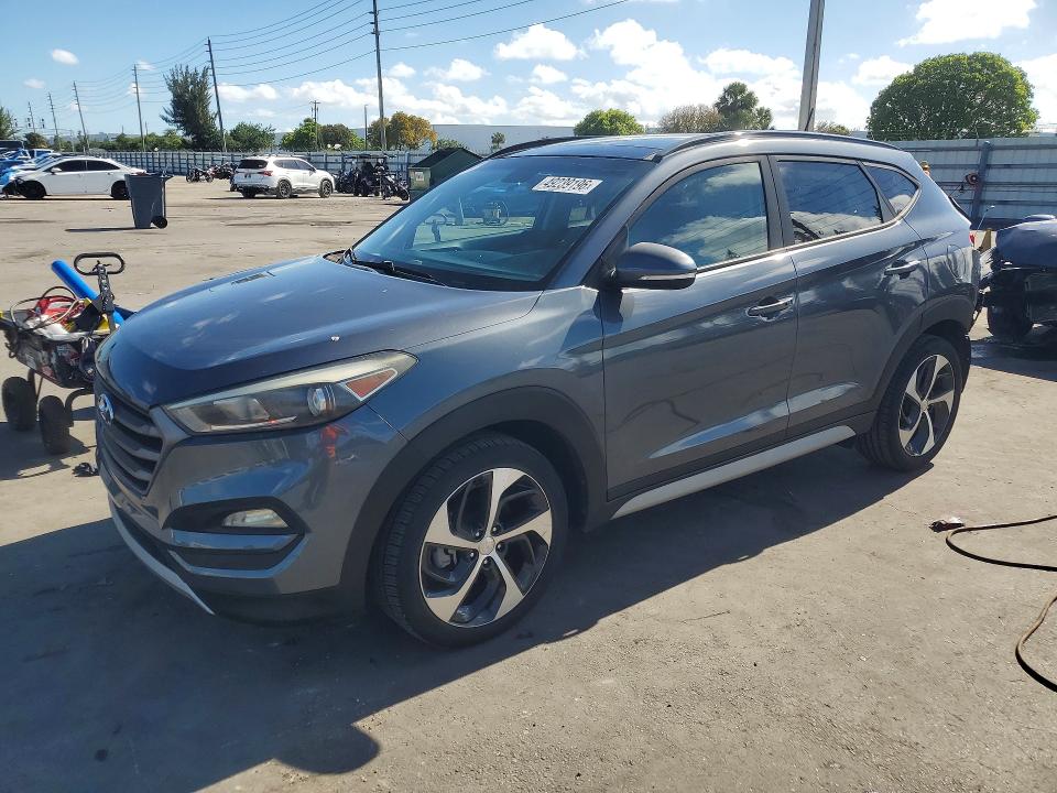2017 HYUNDAI TUCSON — VIN KM8J33A28HU560653