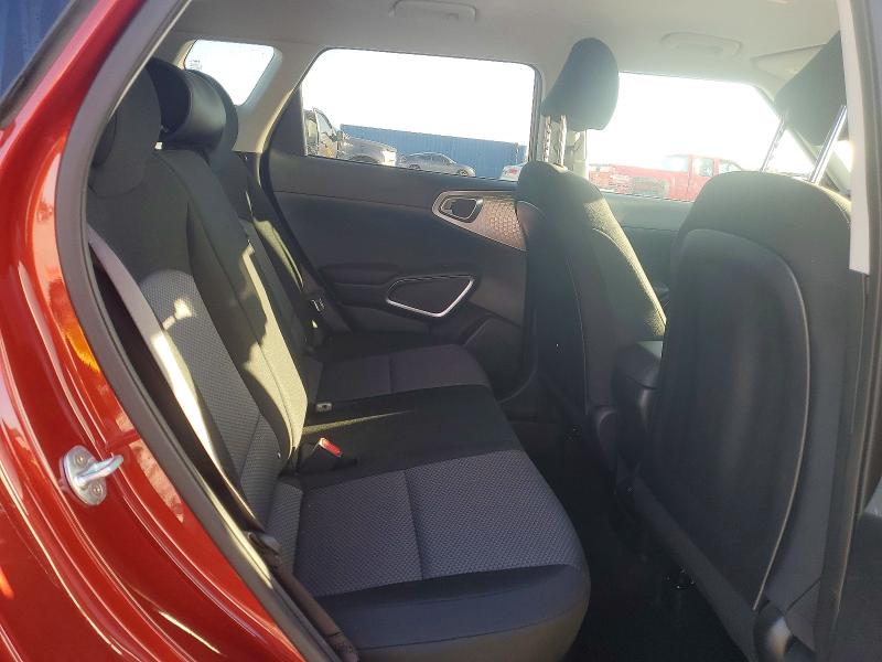 KNDJ23AU9P7856836