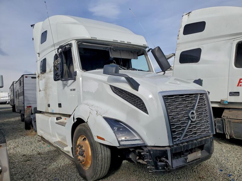 2024 VOLVO VN VNL — VIN 4V4NC9EH1RN659631