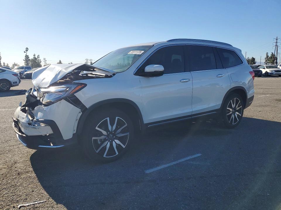 2021 HONDA PILOT — VIN 5FNYF5H93MB018372