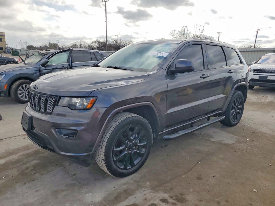 2017 JEEP GRAND CHEROKEE — VIN 1C4RJEAGXHC854405