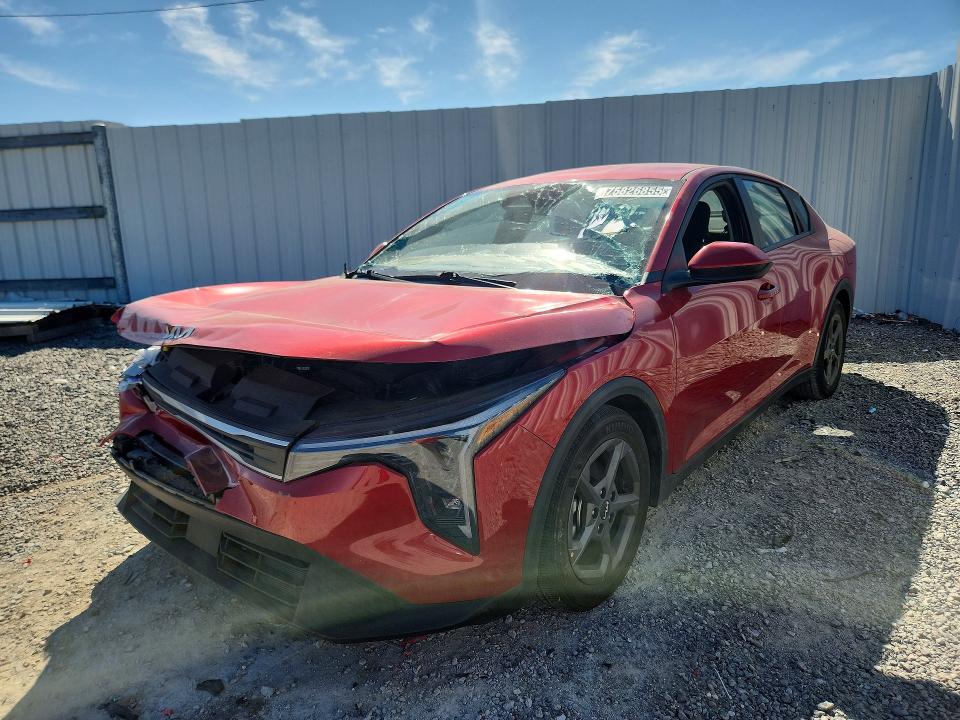 2025 KIA K4 LX — VIN 3KPFT4DE9SE044717