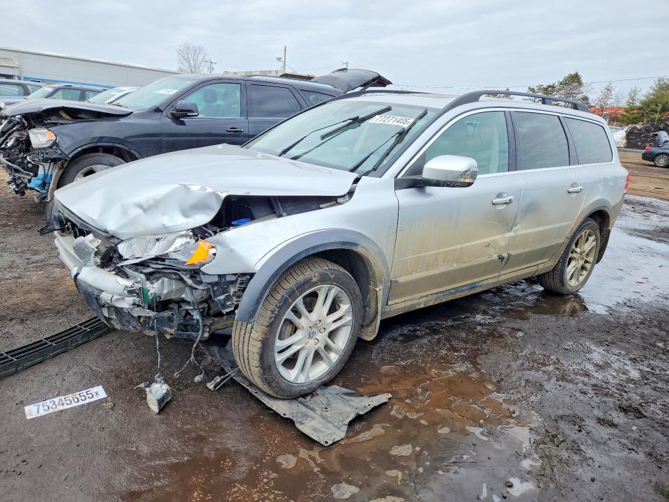 2016 VOLVO XC70 T5 PR — VIN YV4612NK2G1244943