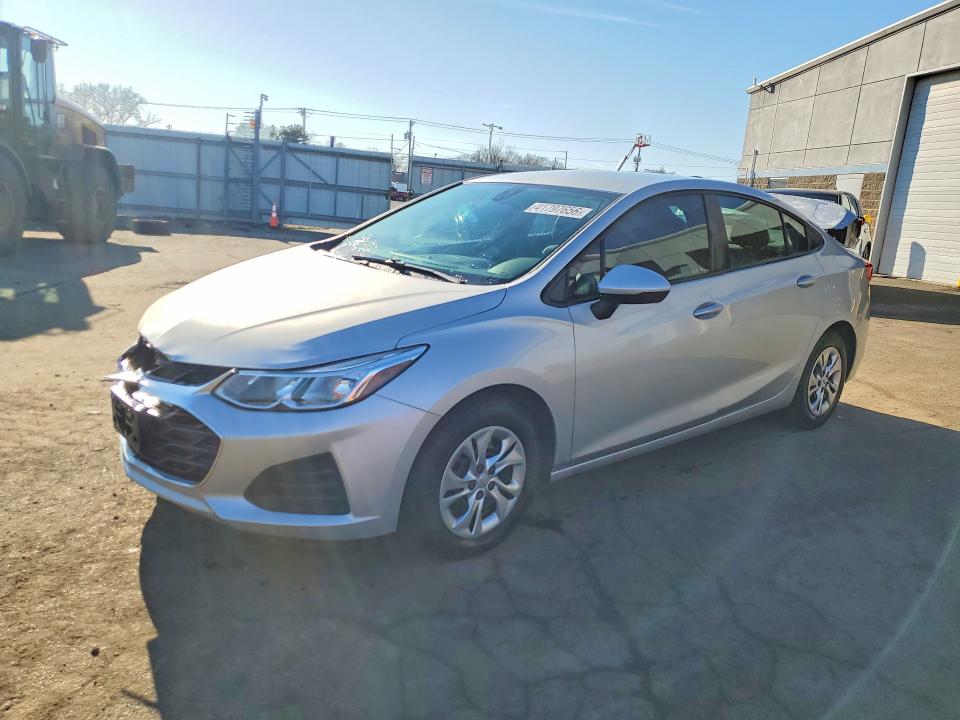 2019 CHEVROLET CRUZE — VIN 1G1BC5SM3K7138468
