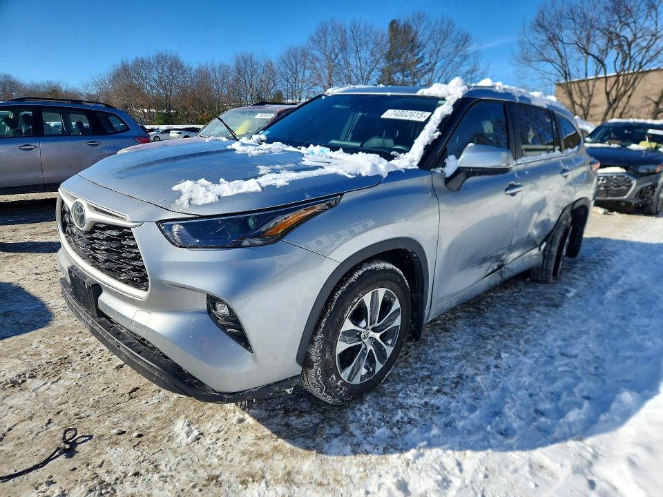2025 TOYOTA HIGHLANDER HYBRID — VIN 5TDKBRCH0SS661732