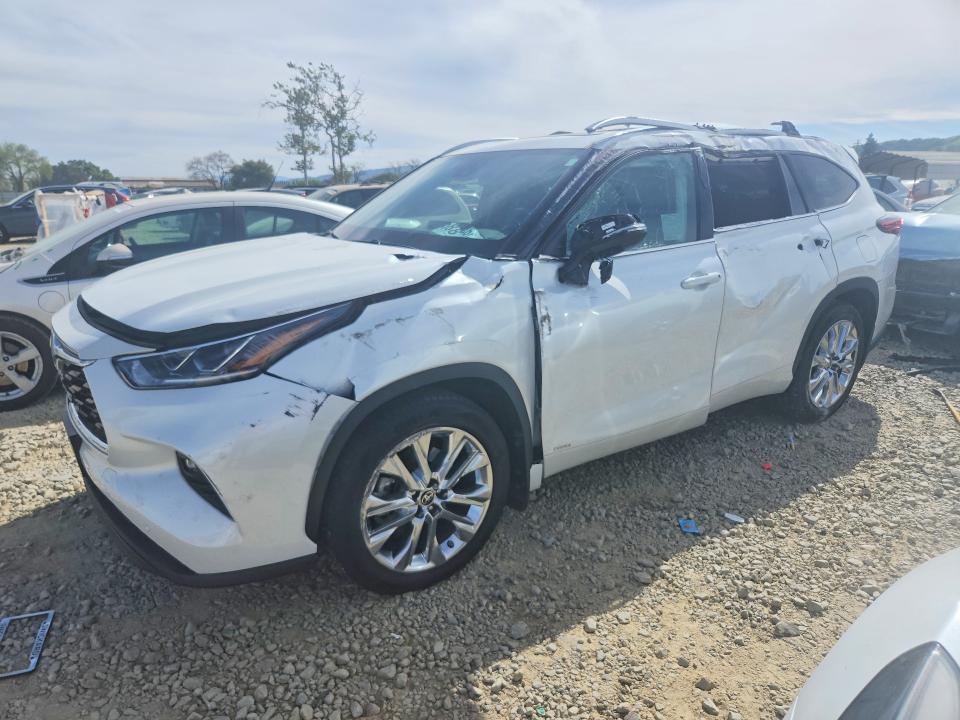 2023 TOYOTA HIGHLANDER HYBRID — VIN 5TDXBRCH5PS583669