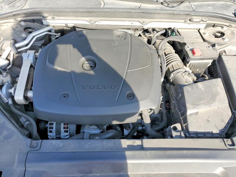 LVYA22MK4KP080329
