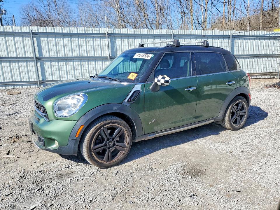 2015 MINI COOPER — VIN WMWZC5C58FWP43673