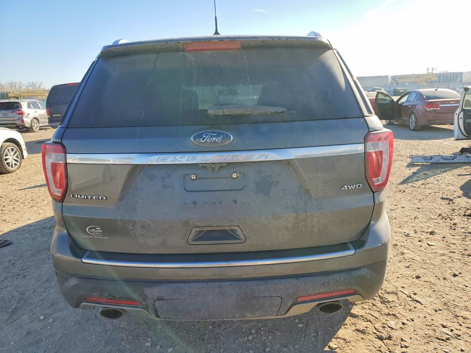 1FM5K8F8XKGB43104