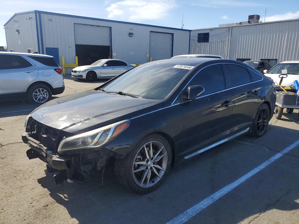 2017 HYUNDAI SONATA — VIN 5NPE34AB5HH556310